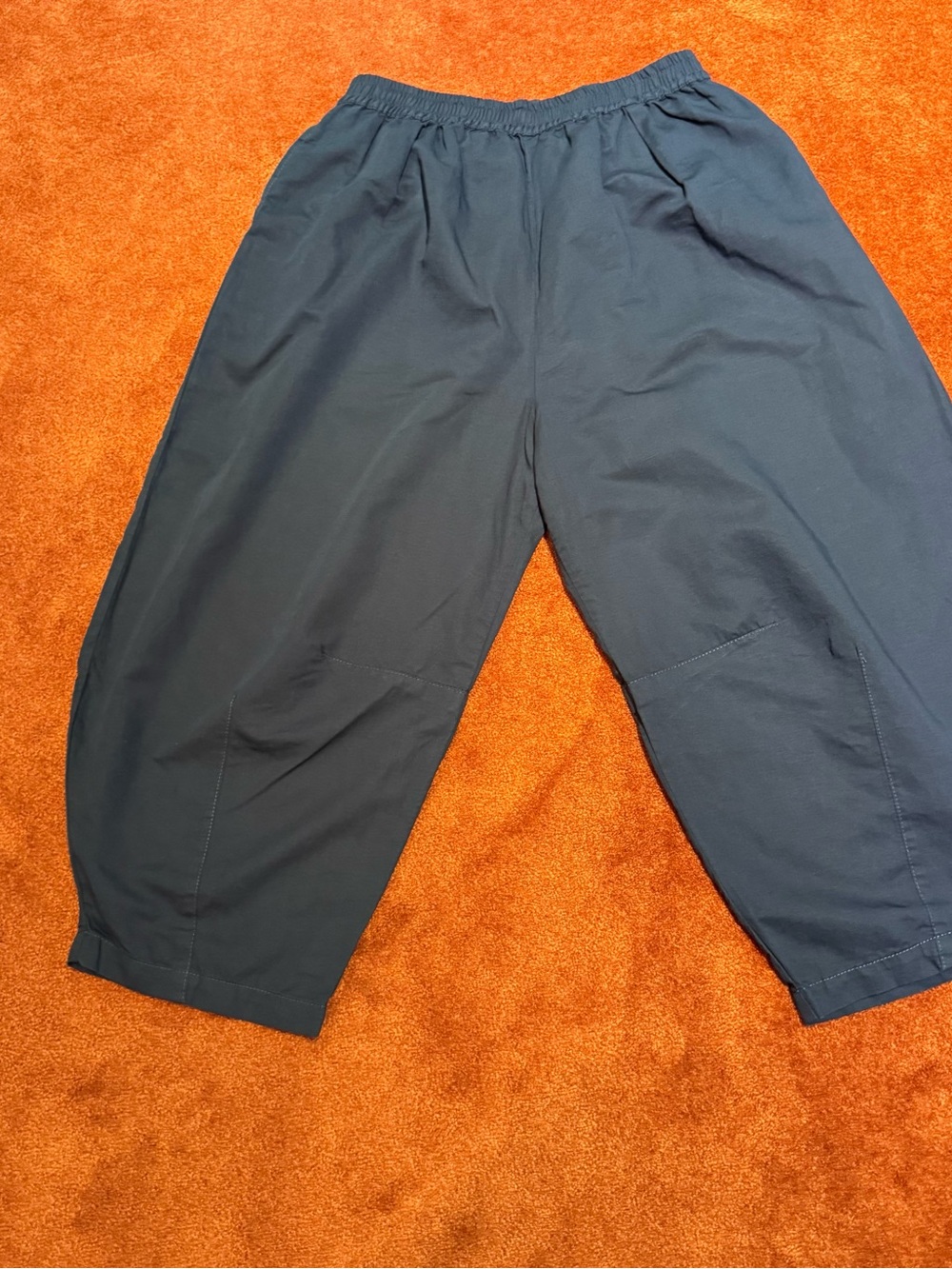 Wide Leg Elastic Waist Pants — Navy - Picture 6 of 7